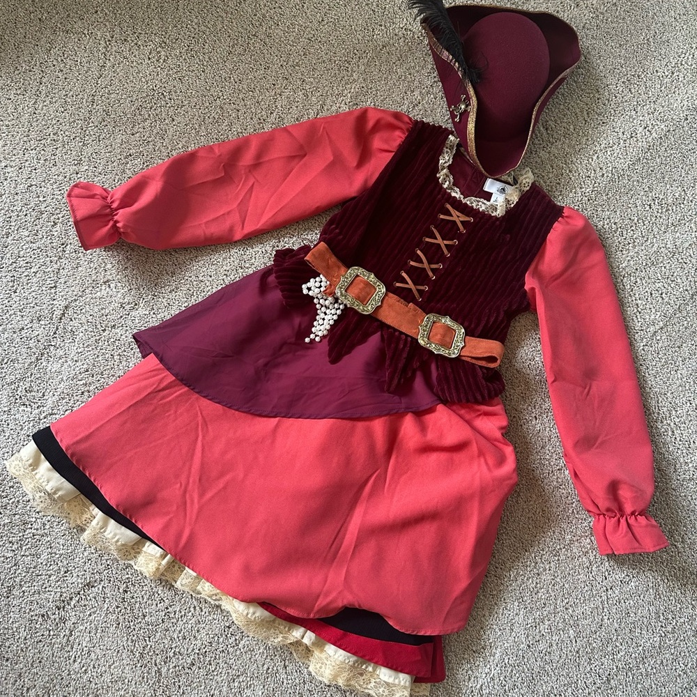 Disney pirate costume, size youth large